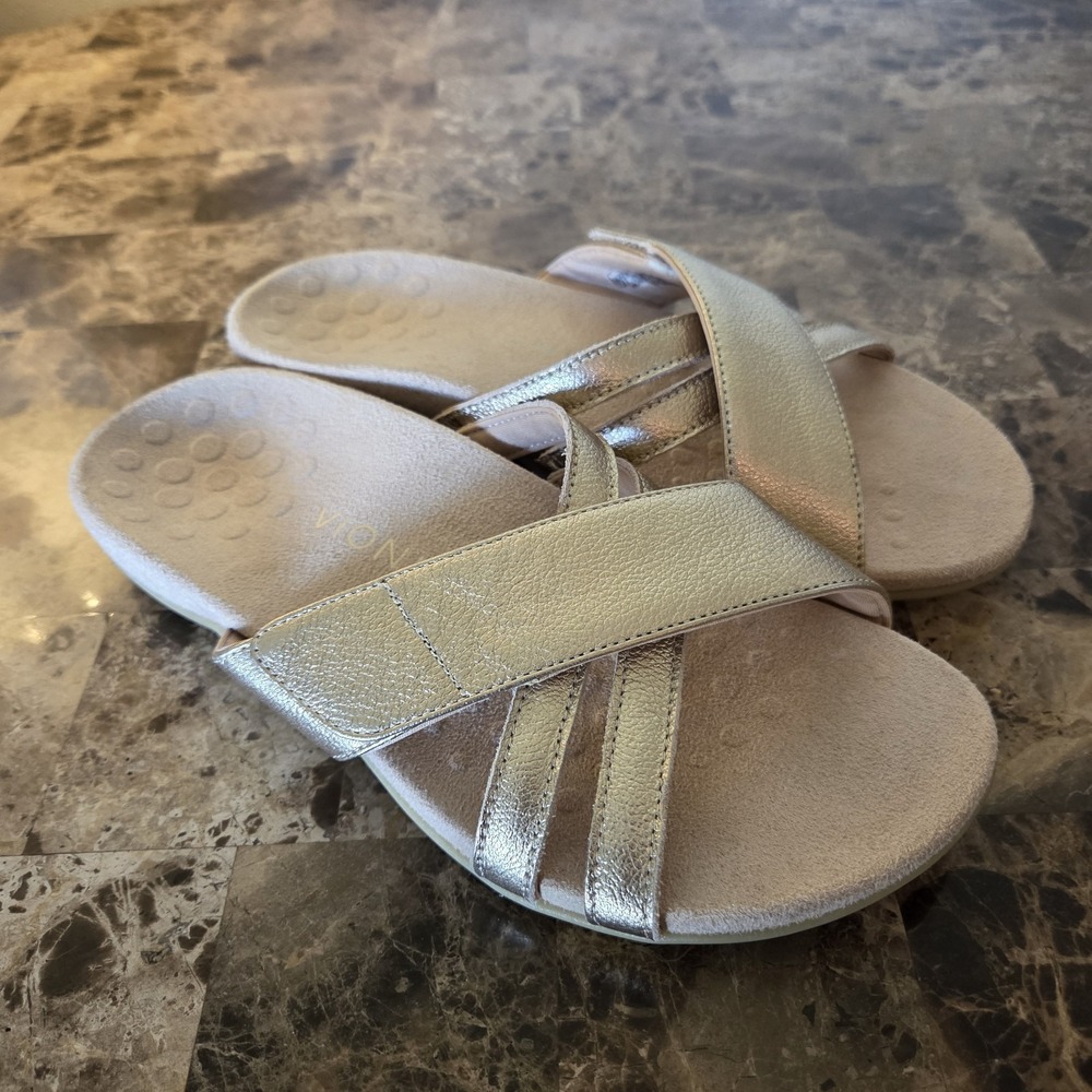 Vionic Zarie Strappy Comfort Sandals Slides Gold Leather sz 7.5 WIDE casual